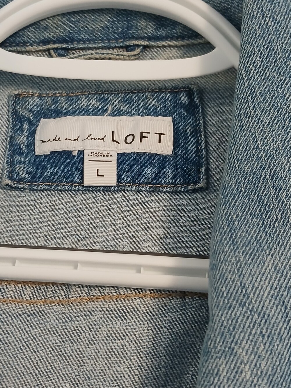 Loft Denim Jacket Size Large - Picture 3 of 5